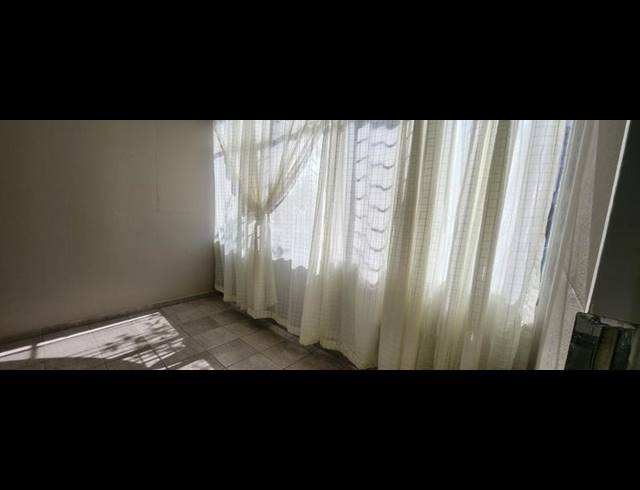 1 BEDROOM APARTMENT FOR SALE IN BEDFORD GARDENS